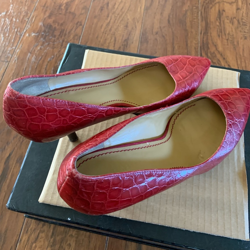 Nine west used heels in red size 10M